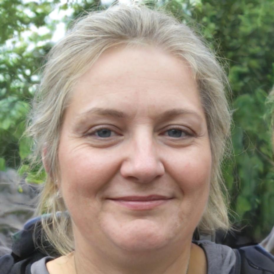 Instructor de finanțe personale prezentând strategii de bugetare